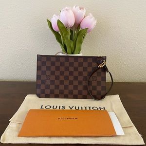Authentic Louis Vuitton Neverfull mm pouch